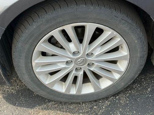 Charcoal 2013 Toyota Avalon Hybrid XLE Touring