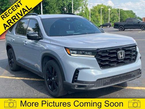 Sonic Gray Pearl 2025 Honda Pilot Black Edition