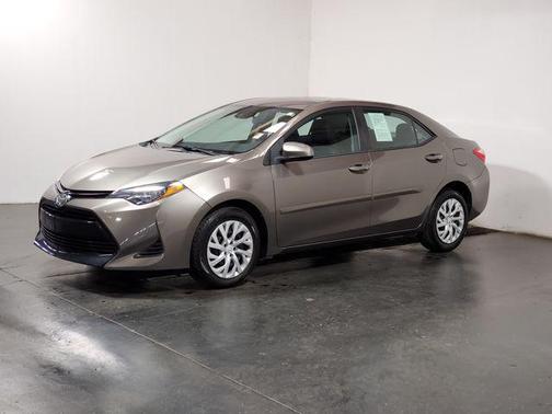 Bronze 2018 Toyota Corolla LE