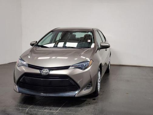 Bronze 2018 Toyota Corolla LE