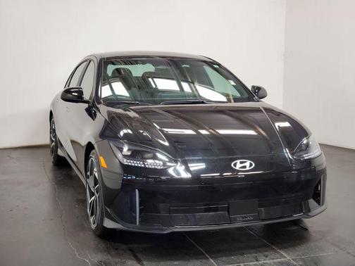 Onyx Black 2023 Hyundai IONIQ 6 SEL