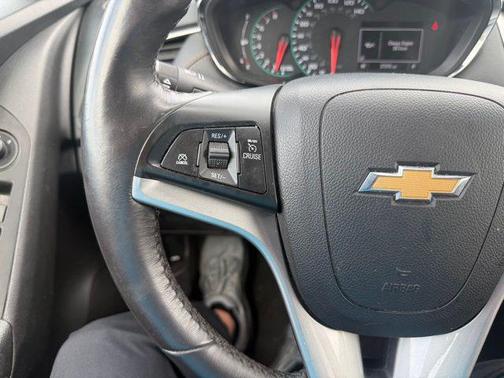 Crimson Metallic 2022 Chevrolet Trax LT