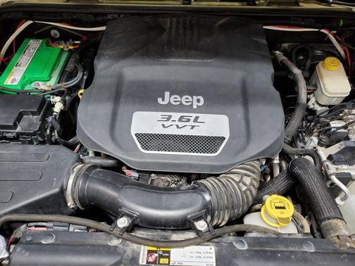 Commando Green 2013 Jeep Wrangler Unlimited Sahara