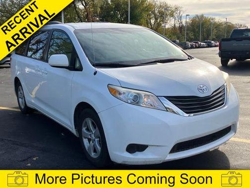 2012 Toyota Sienna LE