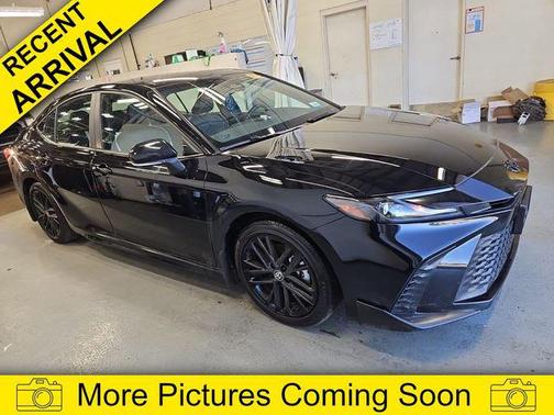 Midnight Black Metallic 2025 Toyota Camry SE