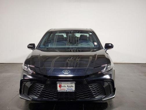 Midnight Black Metallic 2025 Toyota Camry SE