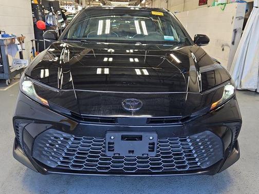 Midnight Black Metallic 2025 Toyota Camry SE