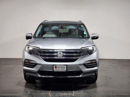 Lunar Silver Metallic 2016 Honda Pilot Touring