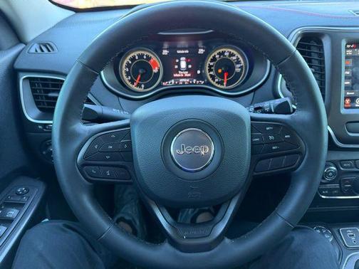 2022 Jeep Cherokee Trailhawk