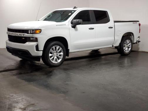 Summit White 2021 Chevrolet Silverado 1500 Custom
