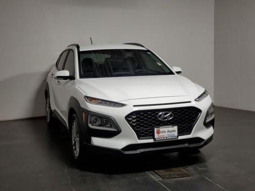 2021 Hyundai KONA SEL