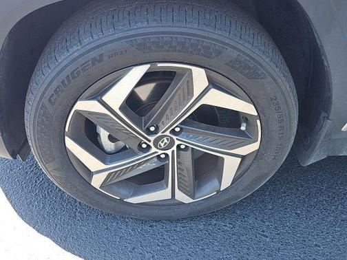 Shimmering Silver 2023 Hyundai TUCSON Limited