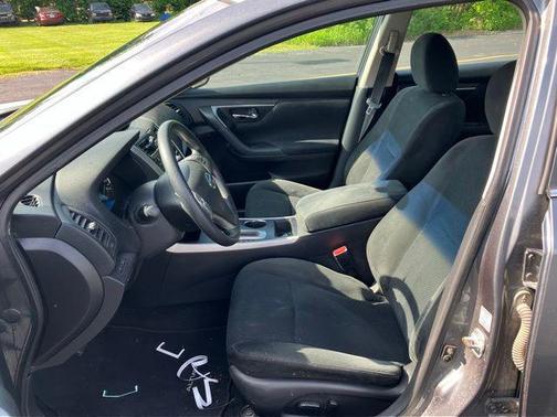 Gun Metallic 2015 Nissan Altima 2.5 S