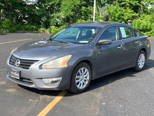 Gun Metallic 2015 Nissan Altima 2.5 S