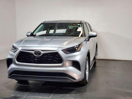 2022 Toyota Highlander L