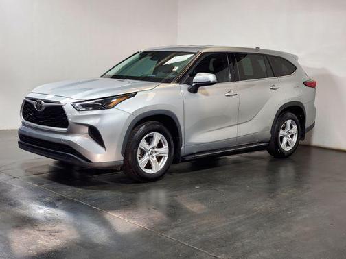 2022 Toyota Highlander L
