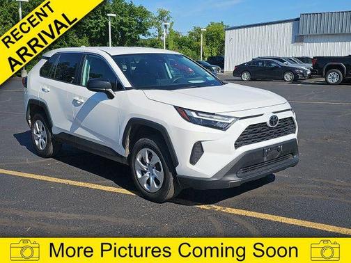Ice Cap 2024 Toyota RAV4 LE