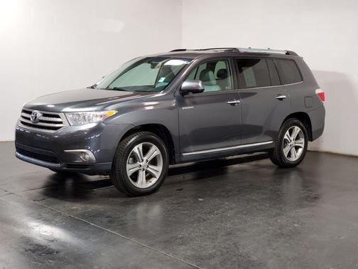 Magnetic Gray Metallic 2011 Toyota Highlander Limited