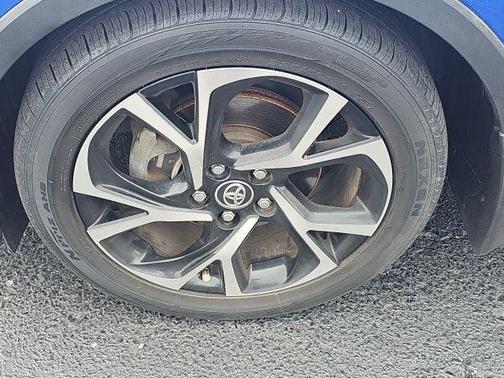 Blue Eclipse Metallic 2019 Toyota C-HR Limited