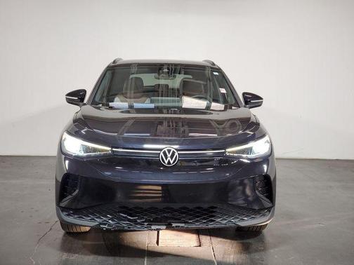 Deep Black Pearl 2023 Volkswagen ID.4 Pro