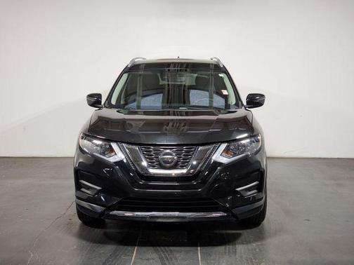 Magnetic Black Pearl 2020 Nissan Rogue SV