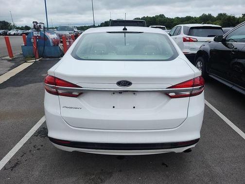 Ruby Red Metallic Tinted Clearcoat 2017 Ford Fusion SE