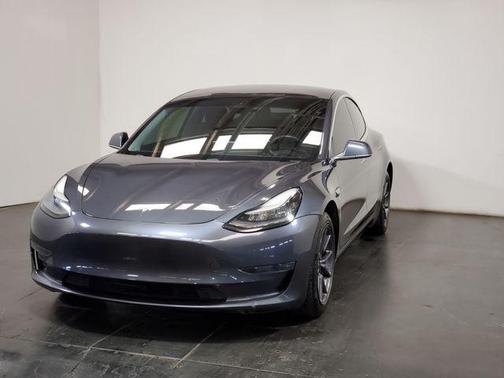 Midnight Silver Metallic 2019 Tesla Model 3 Standard Range Plus