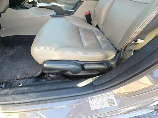 Titanium 2014 Honda Civic Hybrid Base