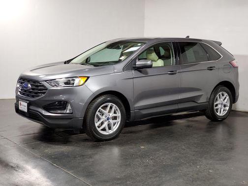Carbonized Gray Metallic 2021 Ford Edge SEL