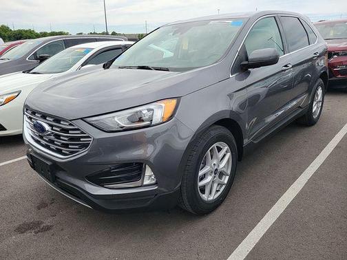 Carbonized Gray Metallic 2021 Ford Edge SEL