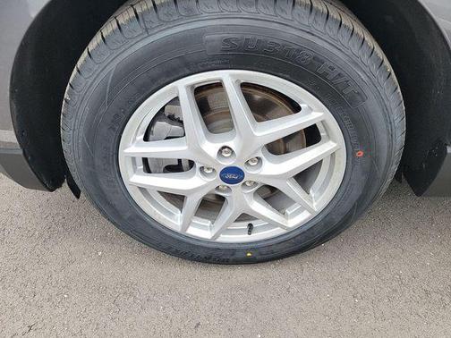 Carbonized Gray Metallic 2021 Ford Edge SEL
