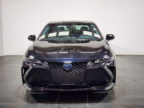 2020 Toyota Avalon Hybrid XSE
