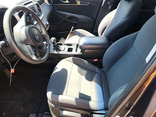 Platinum Graphite 2017 Kia Sorento LX
