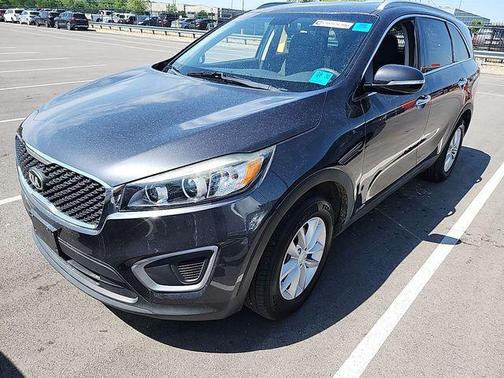 Platinum Graphite 2017 Kia Sorento LX