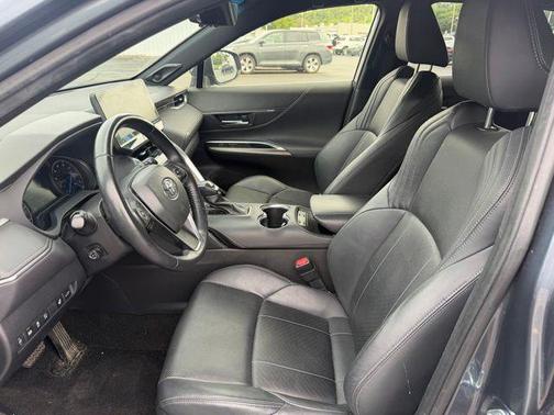 Coastal Gray Metallic 2022 Toyota Venza Limited