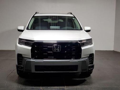 2026 Honda Pilot Touring 8-Passenger
