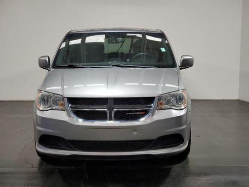 Billet Silver Metallic Clearcoat 2014 Dodge Grand Caravan AVP/SE