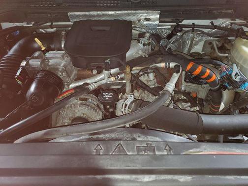 Summit White 2015 GMC Sierra 2500 SLT