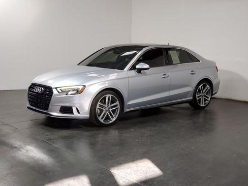 Florett Silver Metallic 2019 Audi A3 2.0T Premium