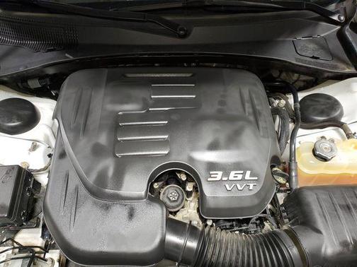 2016 Chrysler 300 Limited