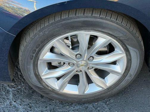 2020 Chevrolet Malibu FWD LT