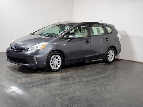 2013 Toyota Prius v Five