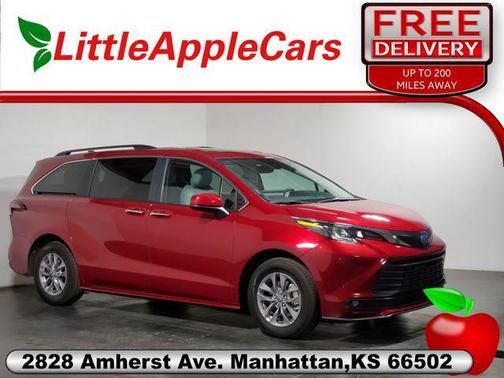 2025 Toyota Sienna XLE