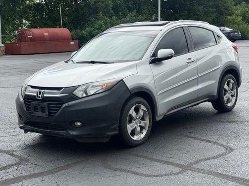 Alabaster Silver Metallic 2016 Honda HR-V EX-L w/Navigation