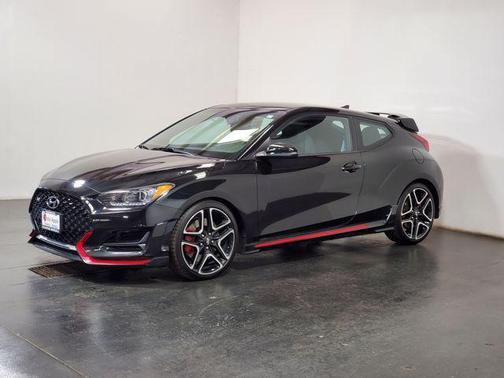 2019 Hyundai Veloster Base