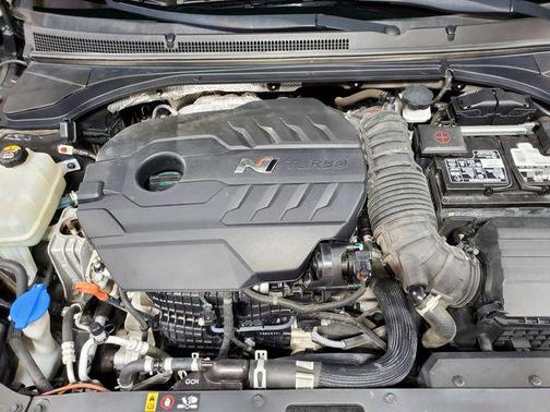 2019 Hyundai Veloster Base
