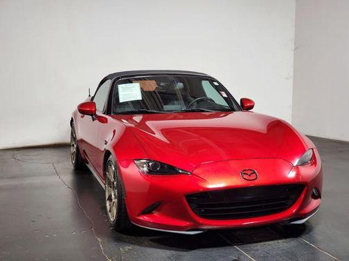 Soul Red Metallic 2016 Mazda MX-5 Miata Grand Touring