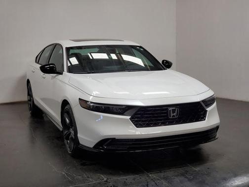 Platinum White 2026 Honda Accord Hybrid Sport-L