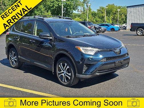 Aqua 2018 Toyota RAV4 LE
