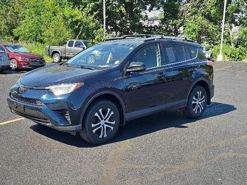 Aqua 2018 Toyota RAV4 LE